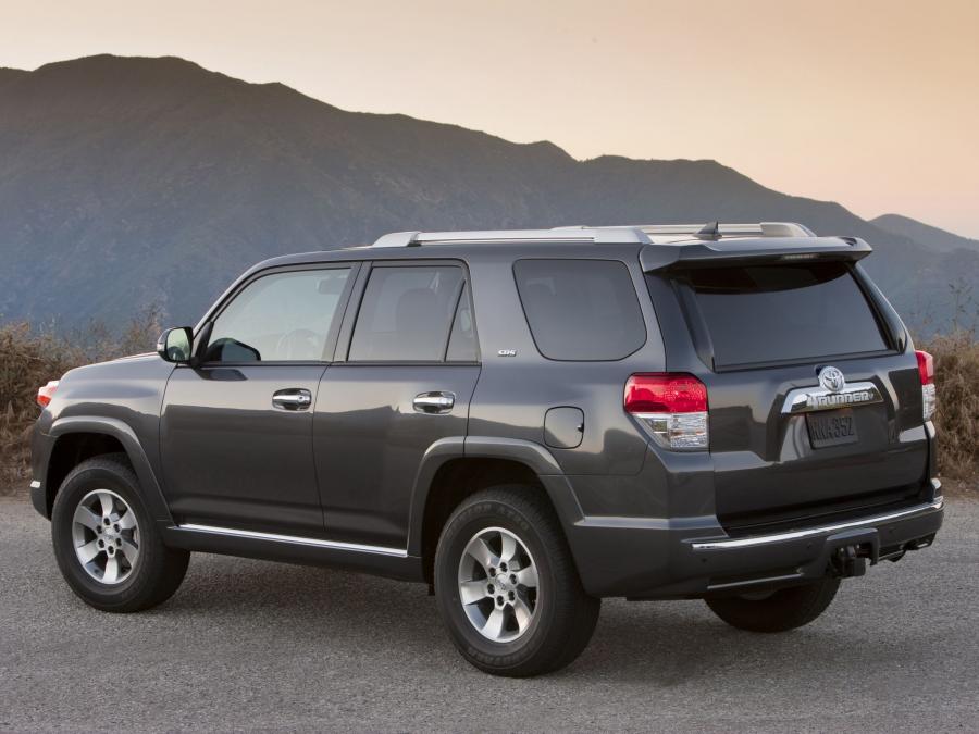  Toyota 4Runner SR5 2009 года  (фото 22 из 28)